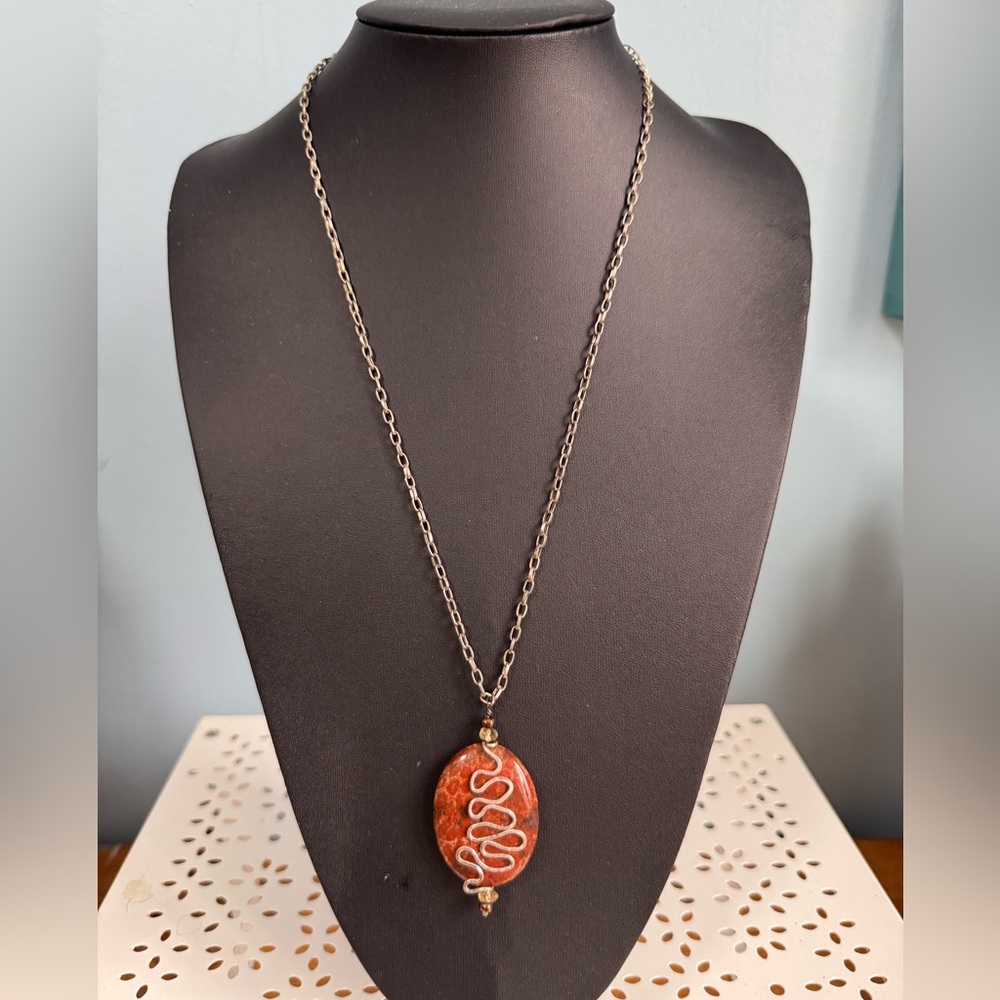 Elegant Red Pendant Necklace